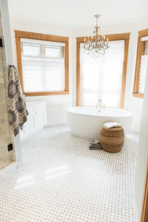 bathroom en suite tub